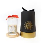 Vela com campânula Lily, Rose & Ylang 300ml